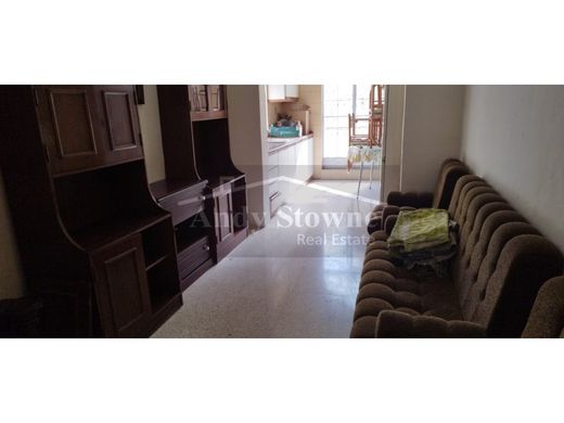 다세대 빌라 / Marsa, Il-Marsa