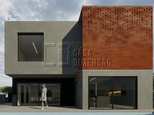 Luxus-Haus in Aroeira, Almada