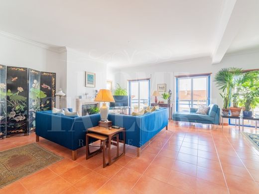 Apartment / Etagenwohnung in Mafra, Lissabon