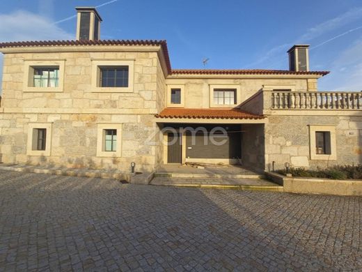 Luxury home in Fornos de Algodres, Distrito da Guarda