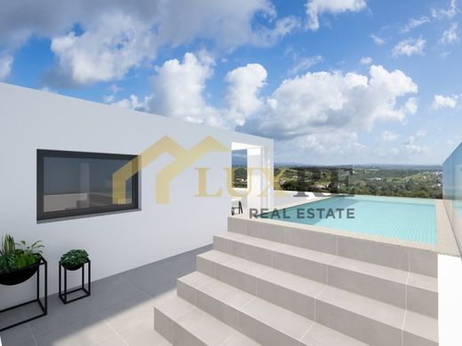 Apartment / Etagenwohnung in Portimão, Distrito de Faro