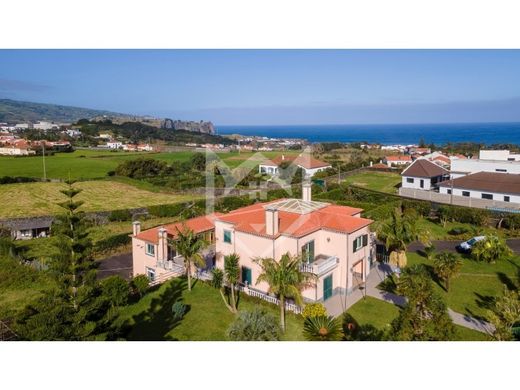 Luxus-Haus in Ponta Delgada, Azores