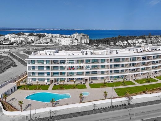 Apartment / Etagenwohnung in Lagos, Distrito de Faro