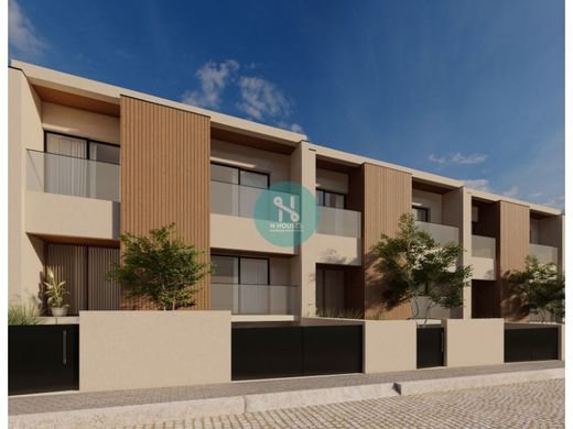 Willa wielorodzinna w Braga, Distrito de Braga