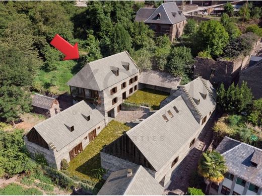 호화 저택 / Bausén, Província de Lleida