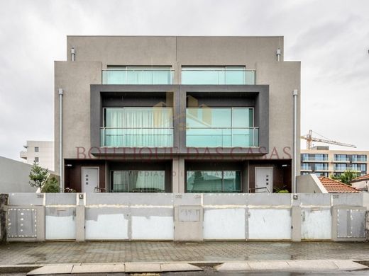 Luxury home in Vila Nova de Gaia, Distrito do Porto