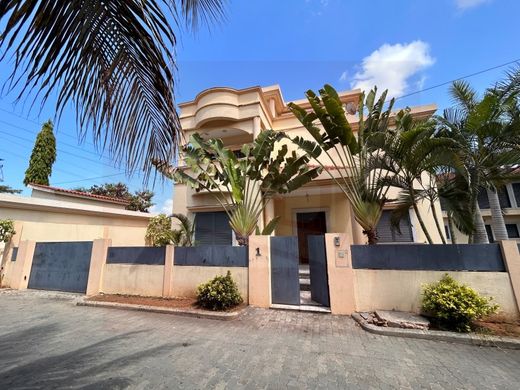 Luxe woning in Talatona, Luanda Province