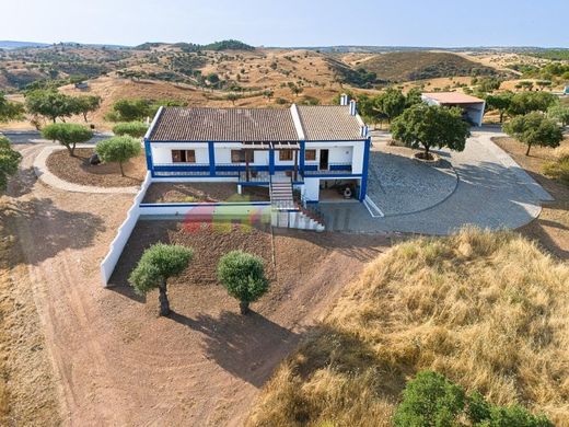 农场  Serpa, Distrito de Beja
