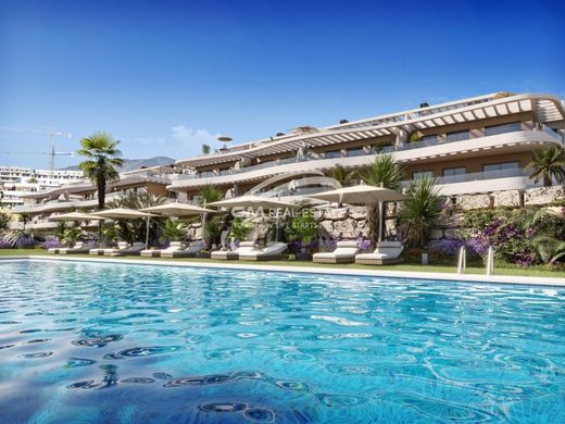 Apartment / Etagenwohnung in Finestrat, Alicante