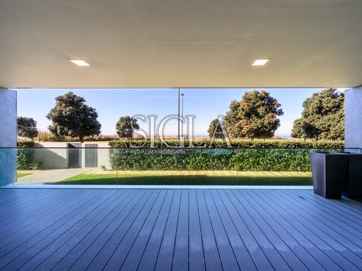 Apartment / Etagenwohnung in Vila Nova de Gaia, Distrito do Porto