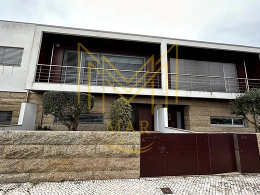 Casa di lusso a Póvoa de Varzim, Oporto