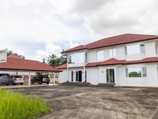 Maison individuelle à Kampong Berakas, Daerah Brunei dan Muara