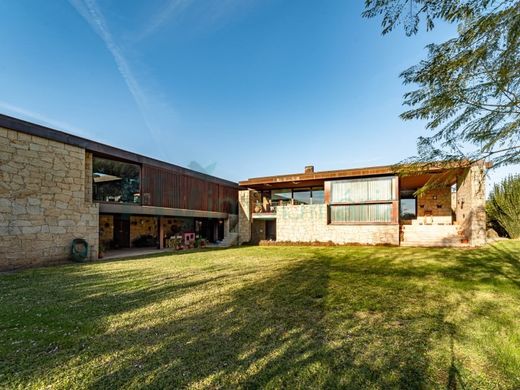 Einfamilienhaus zu verkaufen in Vila Nova de Famalicão