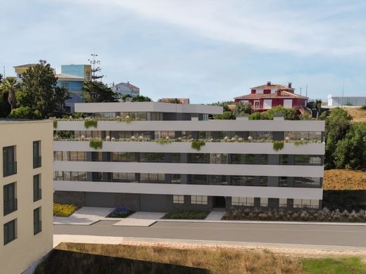 Apartment / Etagenwohnung in Sesimbra, Distrito de Setúbal
