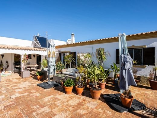 Luxus-Haus in Castro Marim, Distrito de Faro