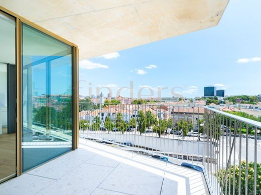 Apartment / Etagenwohnung in Lissabon, Lisbon