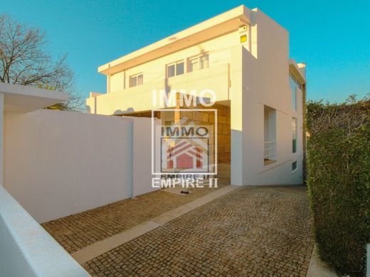 Detached House in Paredes, Distrito do Porto