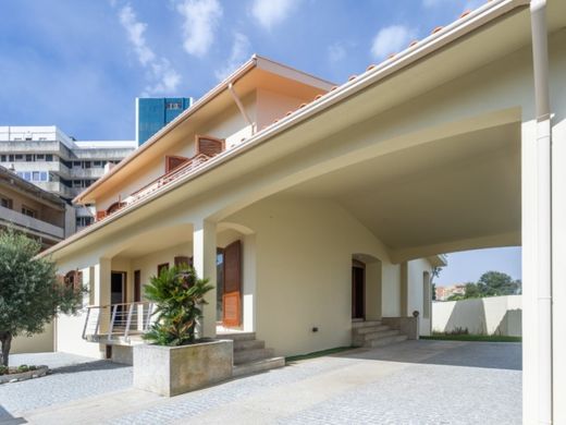 Casa de lujo en Vila Nova de Gaia, Oporto