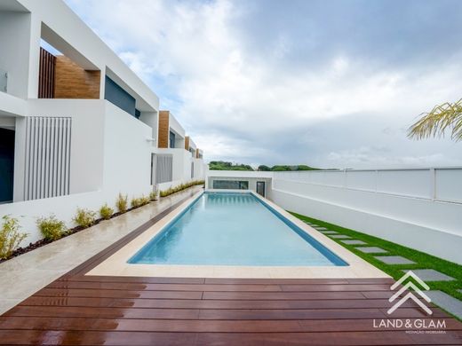 Luxury home in Loures, Lisbon