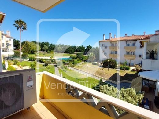 Apartment / Etagenwohnung in Sintra, Lissabon