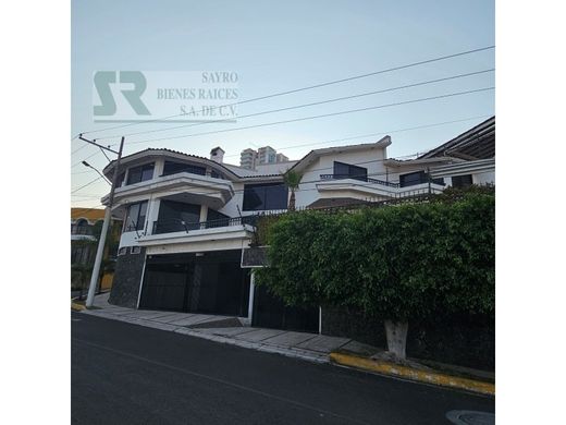 Luxury home in Santiago de Querétaro, Querétaro