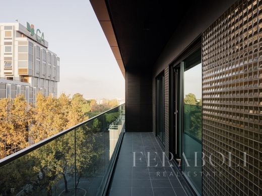 Apartment / Etagenwohnung in Avenidas Novas, Lisbon