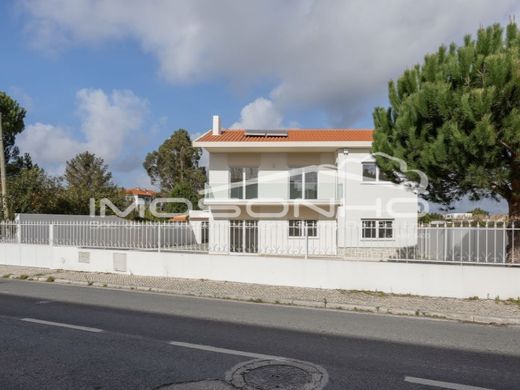 Casa di lusso a Marinha Grande, Distrito de Leiria