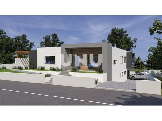 단독 저택 / Viseu, Distrito de Viseu