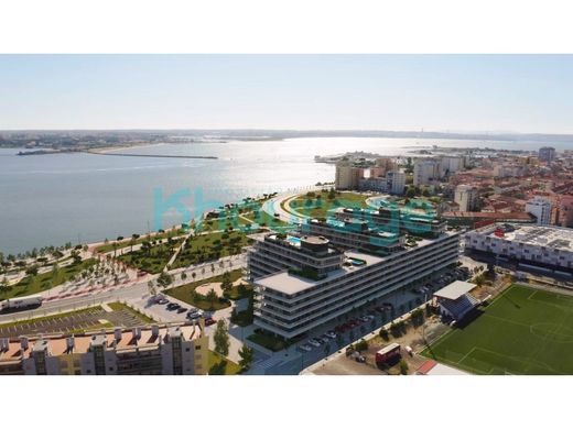 Piso / Apartamento en Barreiro, Setúbal