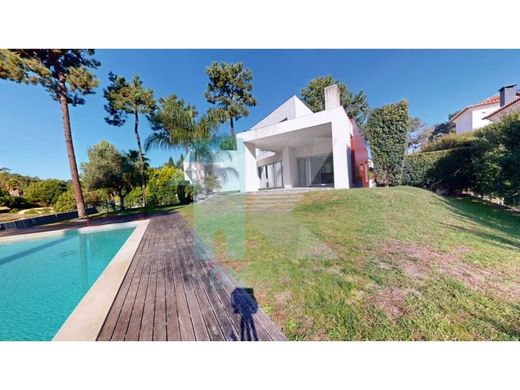 Luxus-Haus in Aroeira, Almada