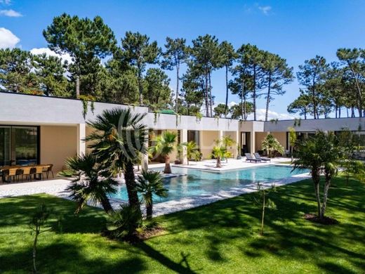 منزل ﻓﻲ Aroeira, Almada