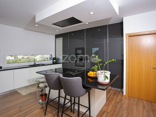 Luxury home in Seia, Distrito da Guarda