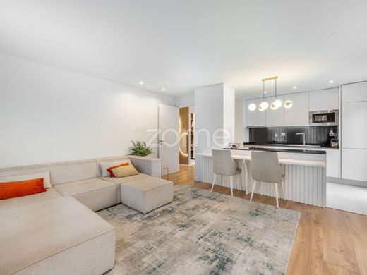 Apartment / Etagenwohnung in Porto, Distrito do Porto