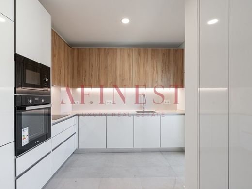Apartment / Etagenwohnung in Cascais e Estoril, Cascais