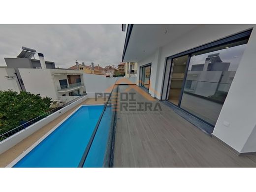 Πολυτελή κατοικία σε Odivelas, Distrito de Lisboa