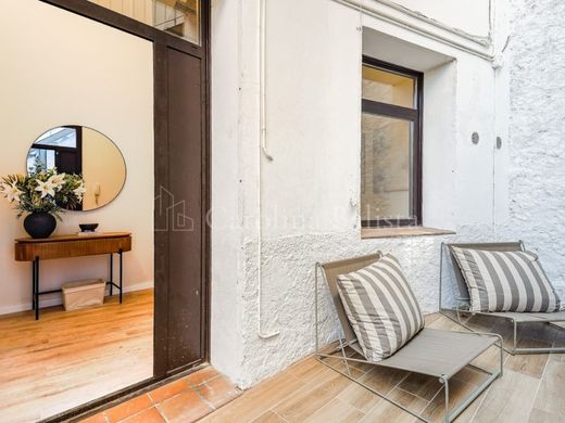 Apartment / Etagenwohnung in Barcelona, Provinz Barcelona