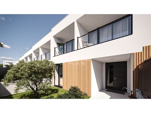 다세대 빌라 / Lagoa, Distrito de Faro