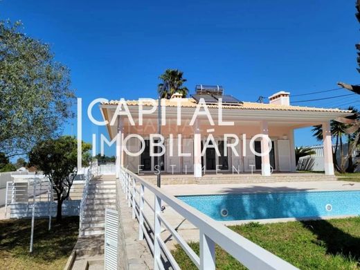 Μονοκατοικία σε Sesimbra, Distrito de Setúbal