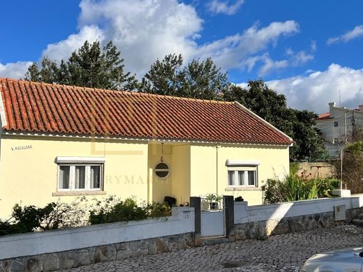 Einfamilienhaus in Cascais, Lissabon