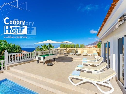 Villa in Santiago del Teide, Province of Santa Cruz de Tenerife