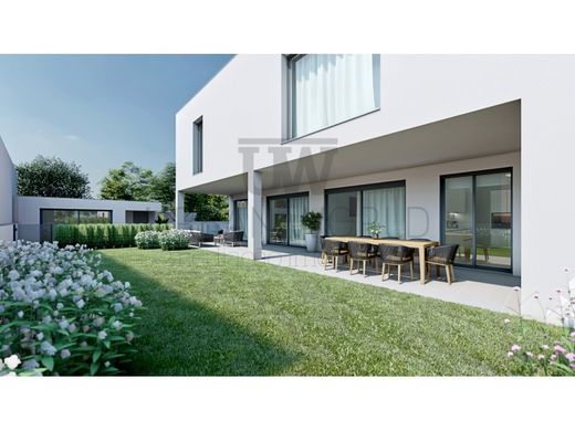 ﺷﻘﺔ ﻓﻲ Loures, Distrito de Lisboa