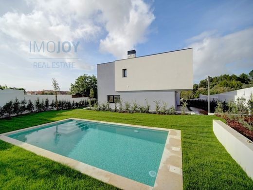 Luxury home in Cascais, Lisbon