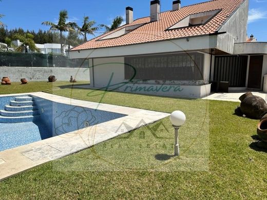 Casa di lusso a Vila Nova de Gaia, Oporto