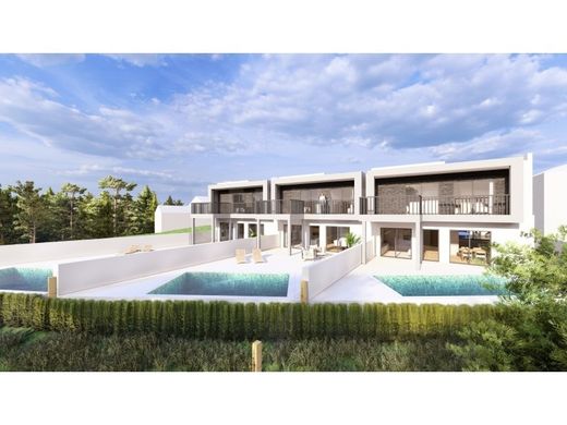 Semidetached House in Óbidos, Distrito de Leiria