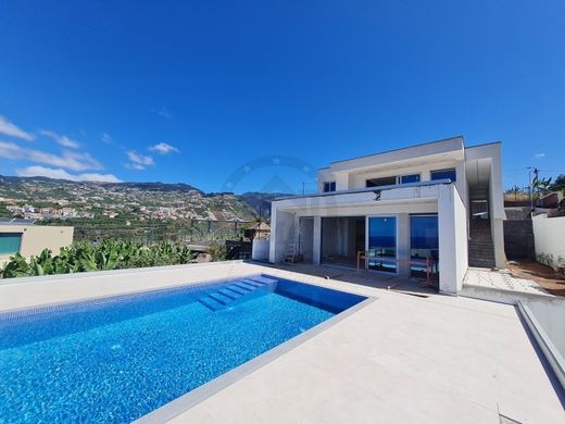 Funchal, Madeiraの一戸建て住宅