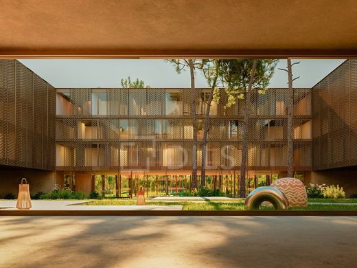 Apartment in Aroeira, Almada