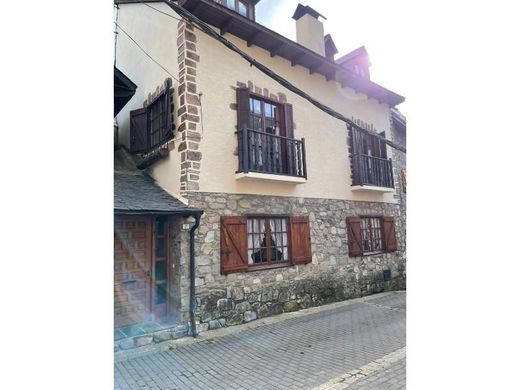 Casa di lusso a Salardú, Província de Lleida
