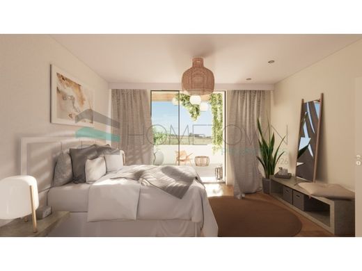 Mehrfamilienhaus in Loulé, Distrito de Faro