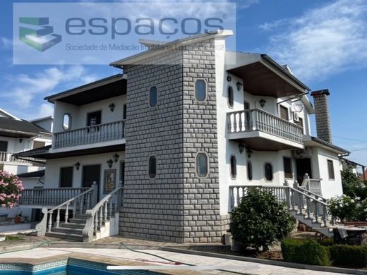 منزل ﻓﻲ Fundão, Distrito de Castelo Branco