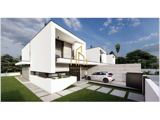 다세대 빌라 / Vila Nova de Famalicão, Distrito de Braga